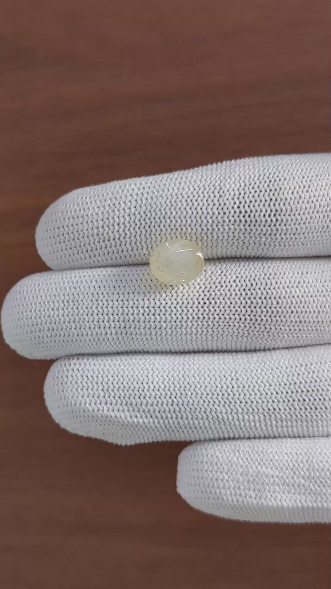 6.02 Ct. Yellow Star Sapphire from Ceylon (Sri Lanka) Size Video