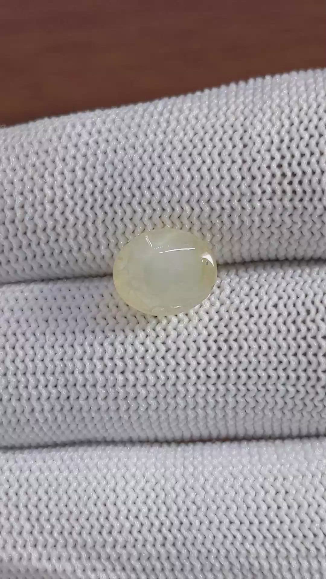 6.02 Ct. Yellow Star Sapphire from Ceylon (Sri Lanka) Size Video