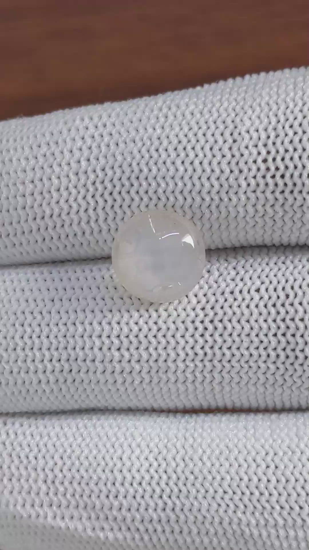 4.56 Ct. Grey Star Sapphire from Ceylon (Sri Lanka) Size Video