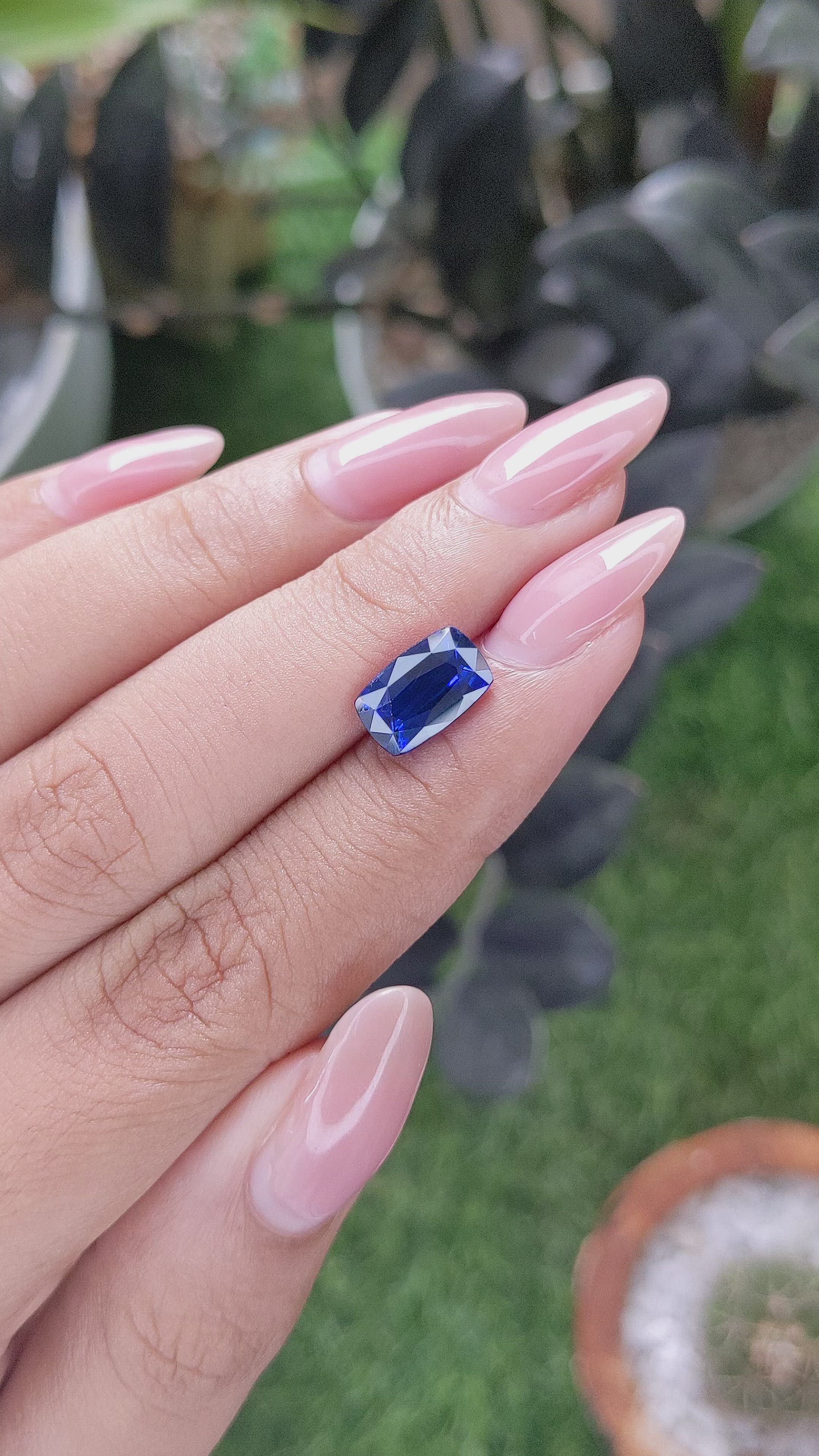 3.05 Ct. Blue Sapphire from Ceylon (Sri Lanka) Size Video