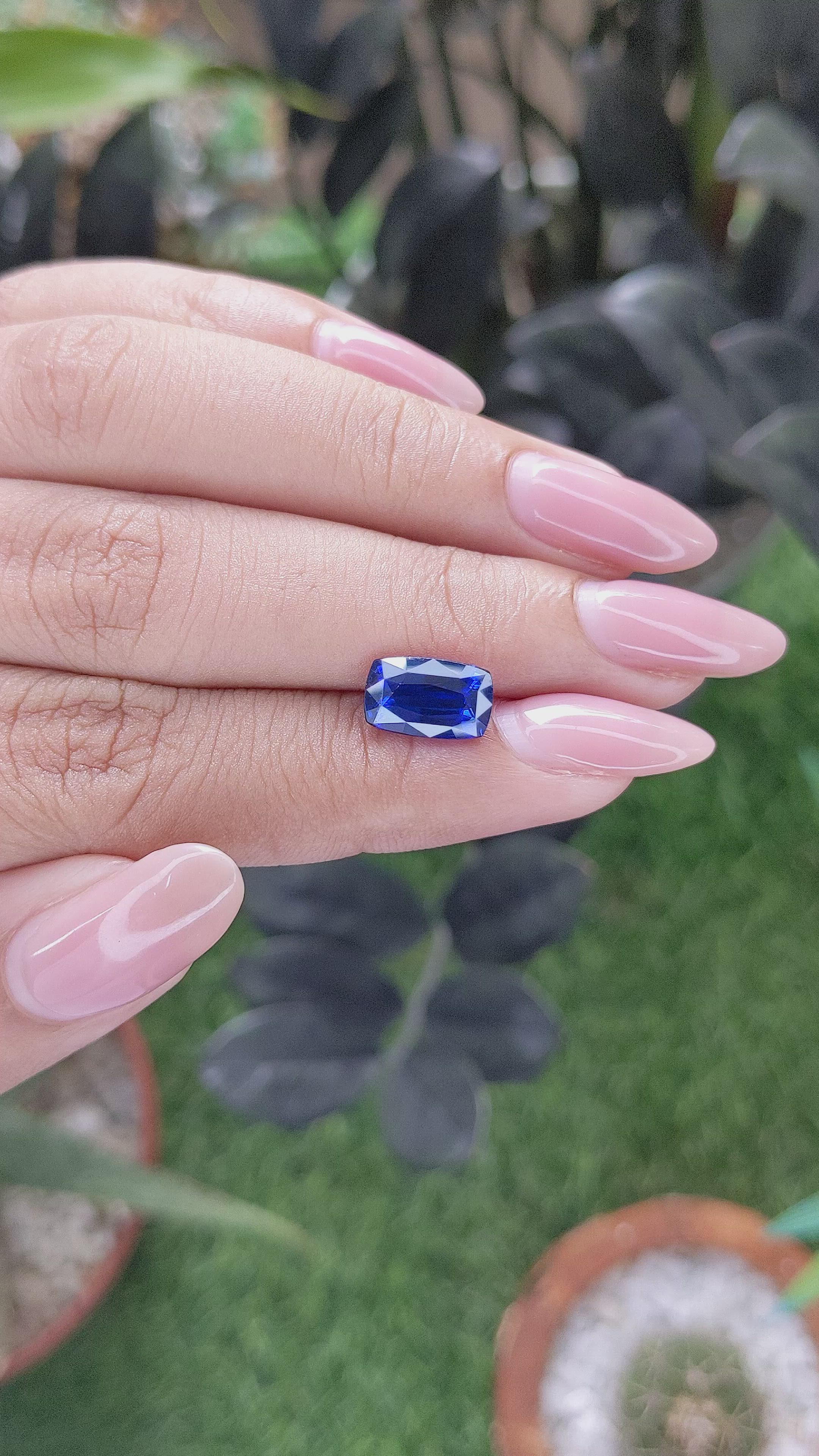 3.05 Ct. Blue Sapphire from Ceylon (Sri Lanka) Size Video