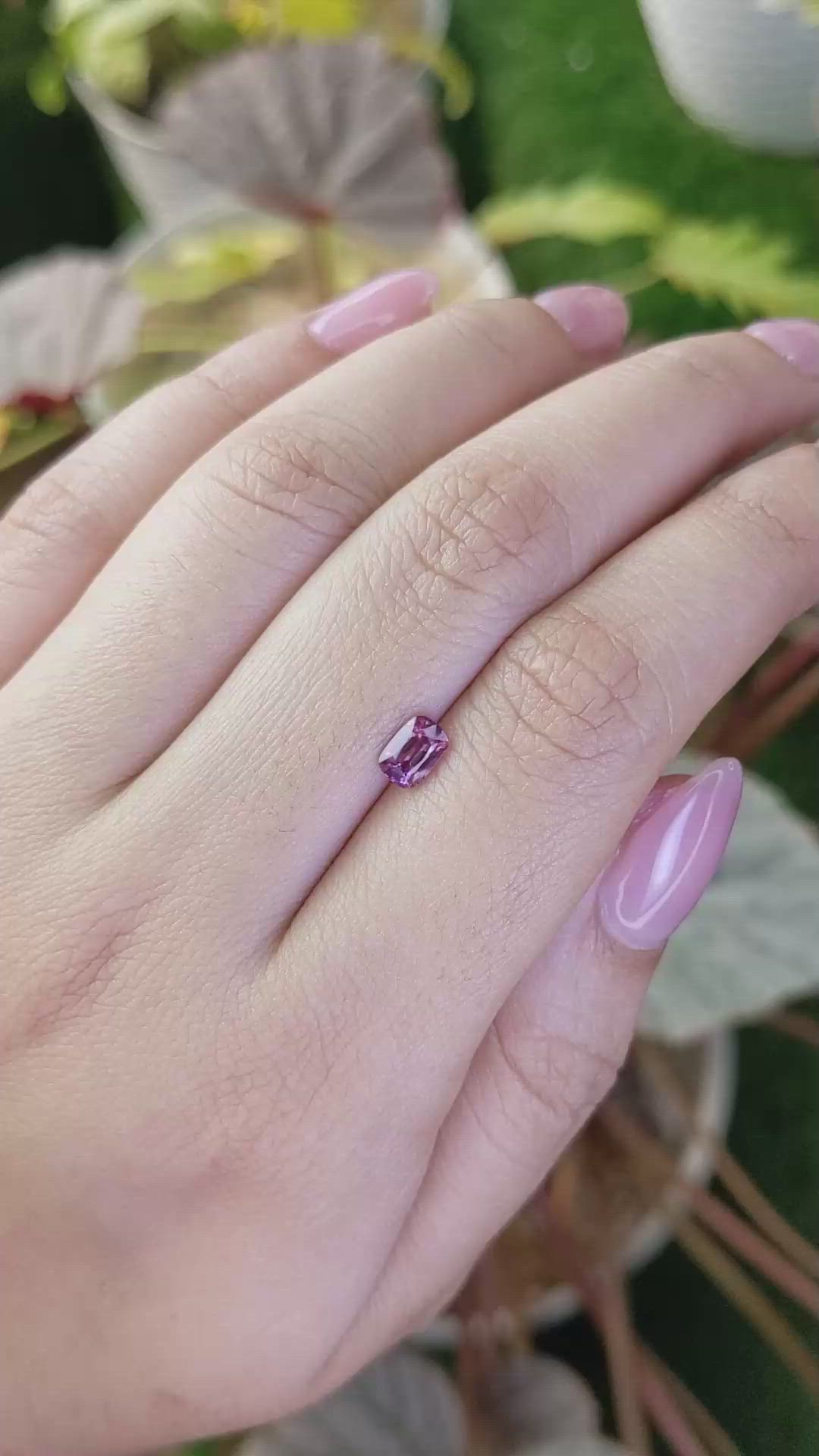 0.69 Ct. Pinkish Purple Sapphire from Ceylon (Sri Lanka) Size Video
