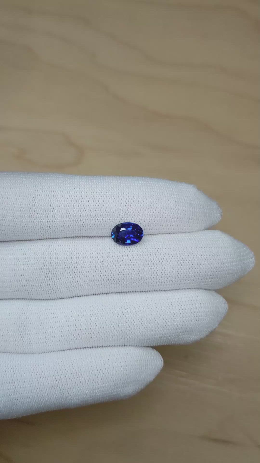 2.55 Ct. Blue Sapphire from Ceylon (Sri Lanka) Size Video