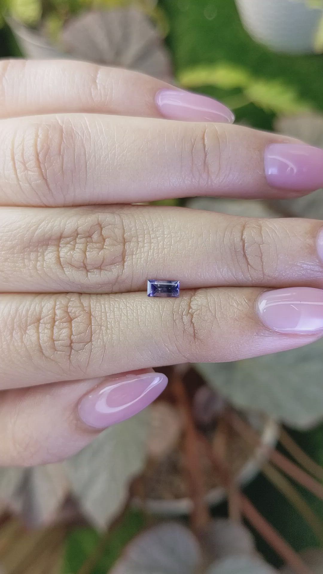 0.38 Ct. Bi Color / Parti Sapphire from Ceylon (Sri Lanka) Size Video