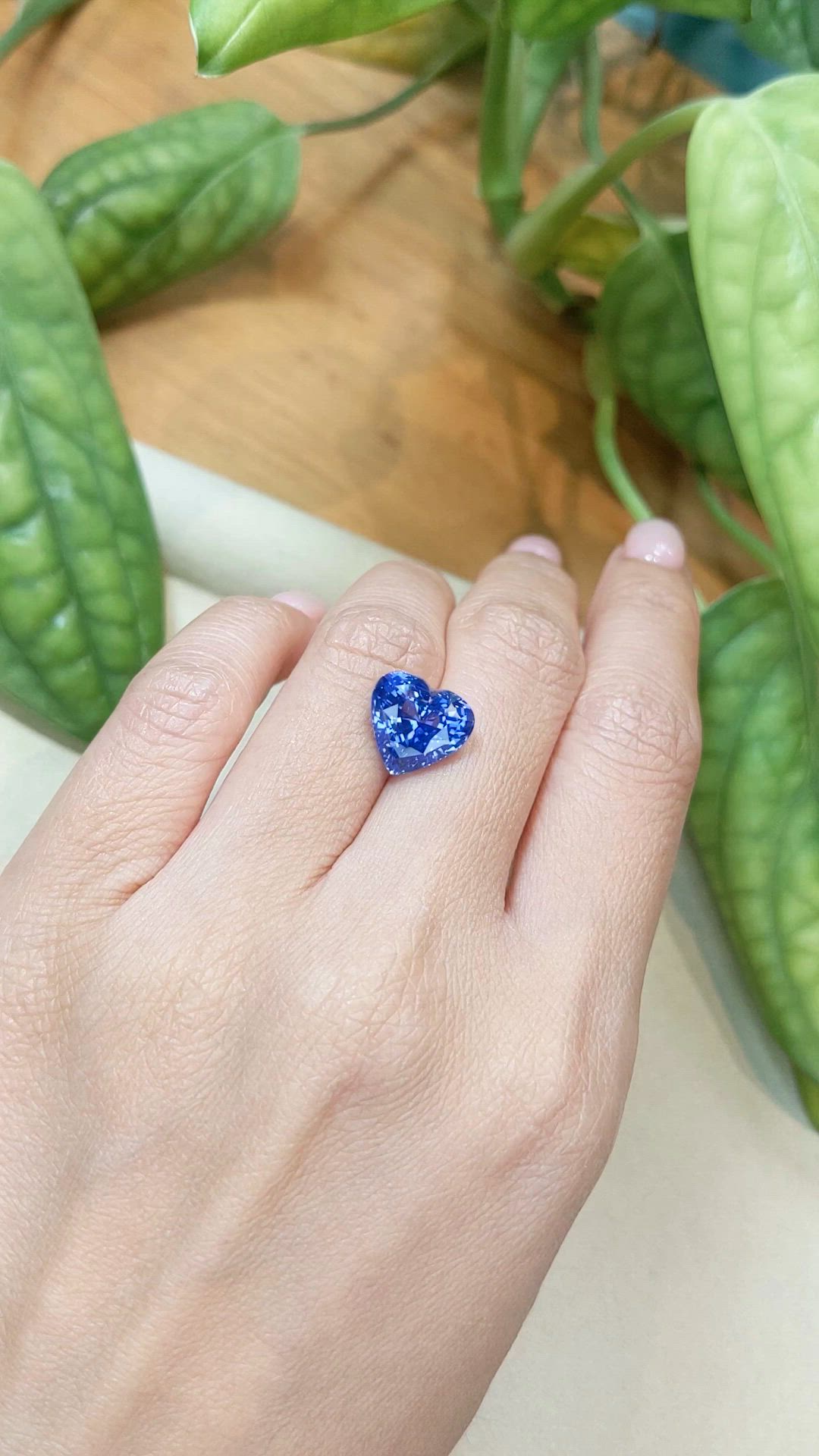 7.11 Ct. Blue Sapphire from Ceylon (Sri Lanka) Size Video
