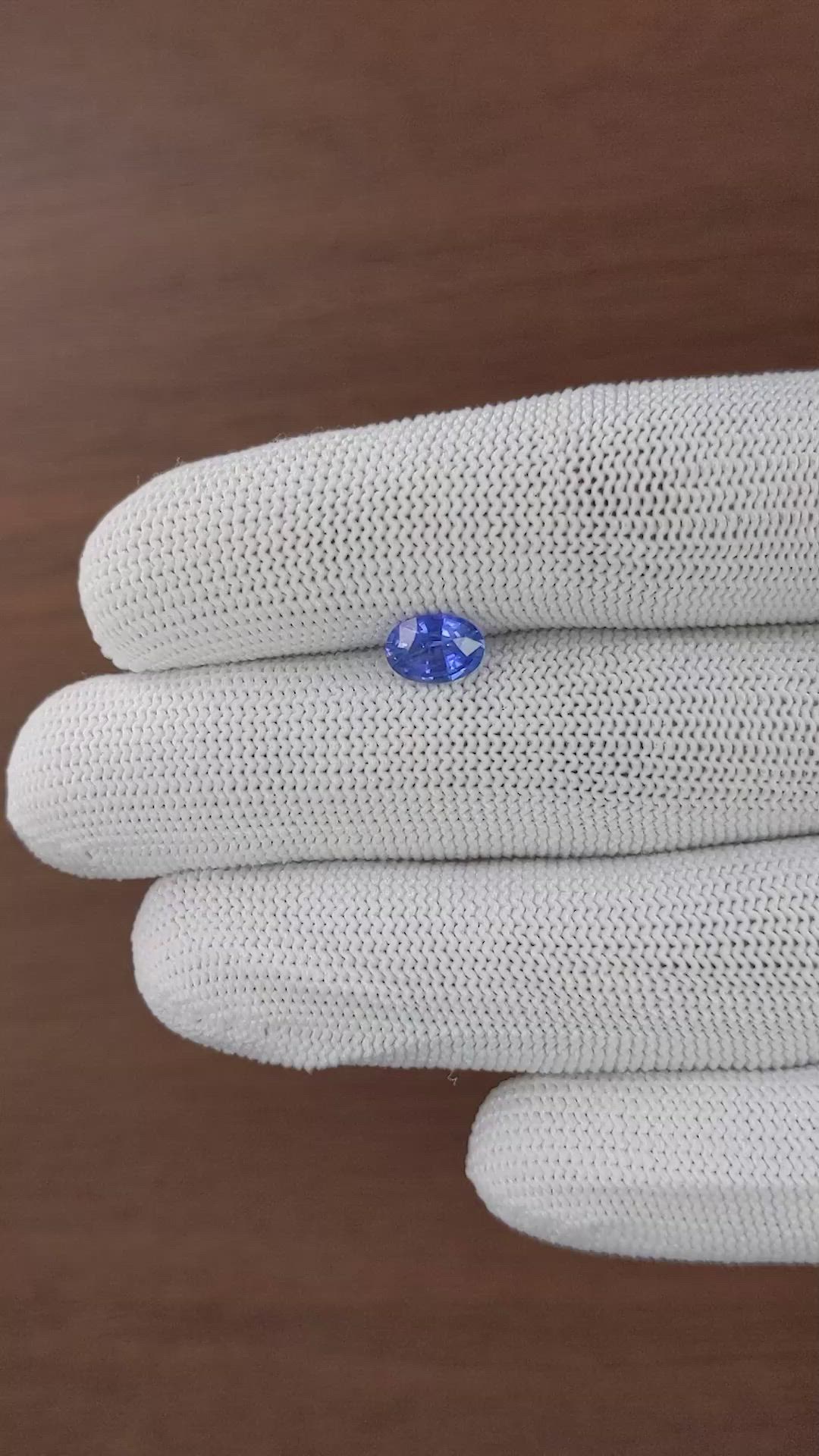 1.17 Ct. Blue Sapphire from Ceylon (Sri Lanka) Size Video