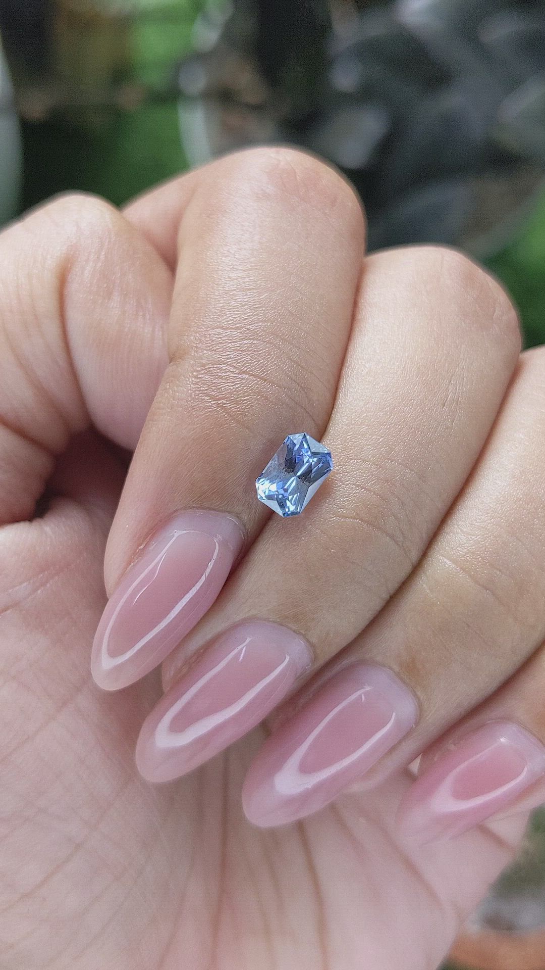 1.01 Ct. Blue Sapphire from Ceylon (Sri Lanka) Size Video