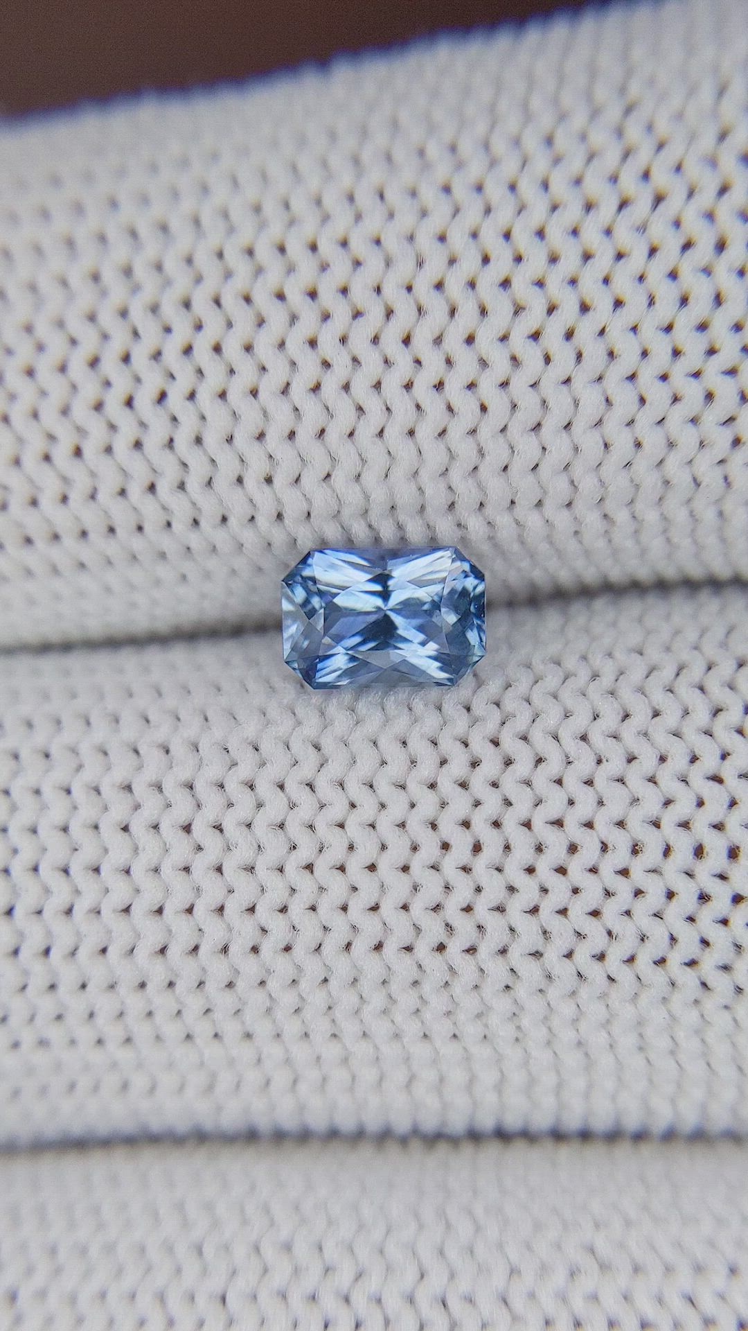1.01 Ct. Blue Sapphire from Ceylon (Sri Lanka) Size Video