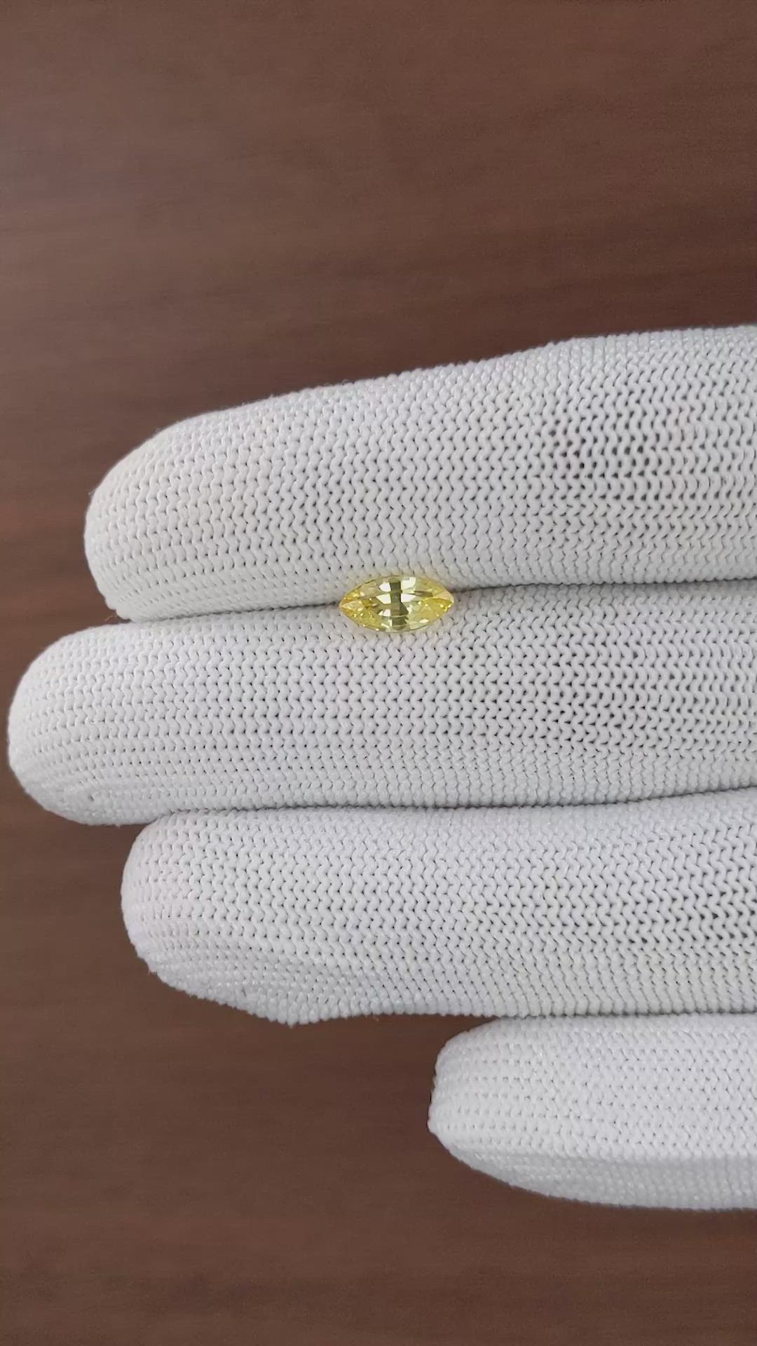 1.06 Ct. Yellow Sapphire from Ceylon (Sri Lanka) Size Video