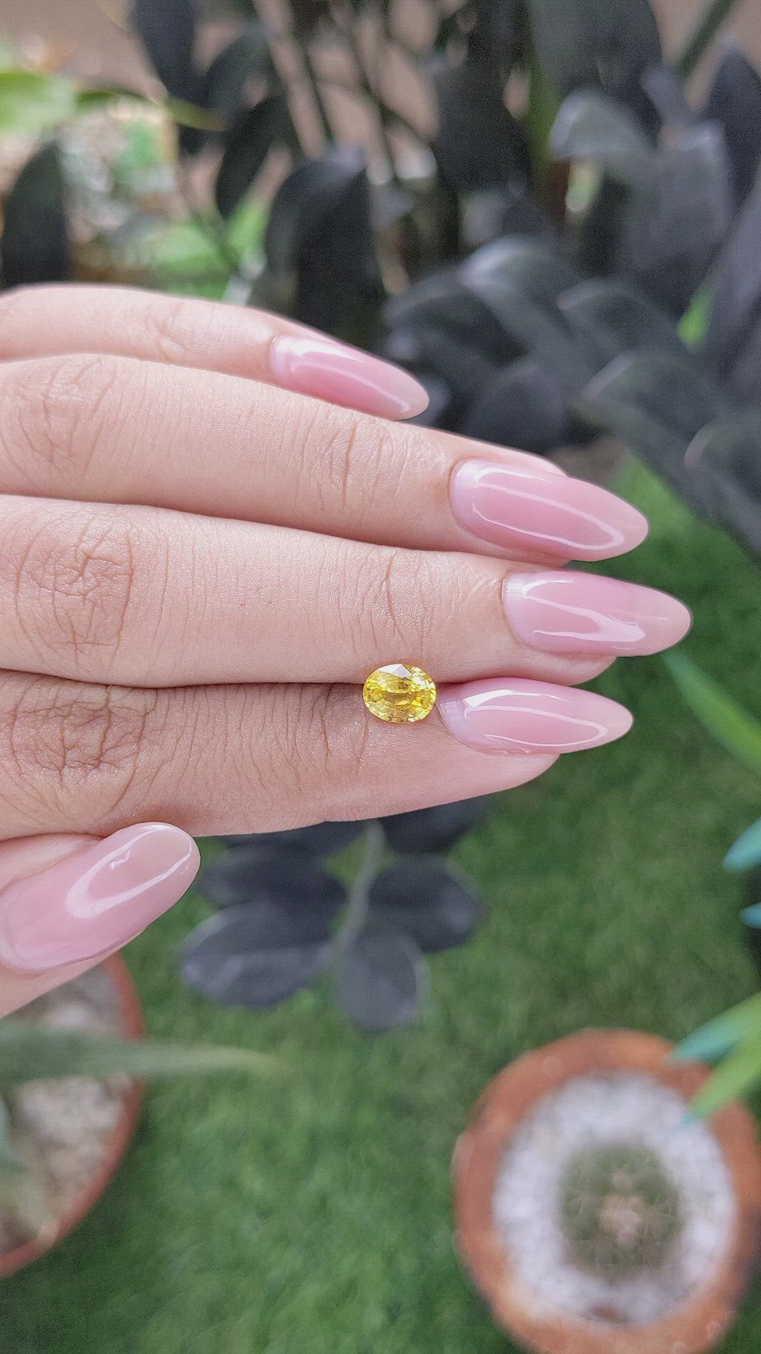 0.89 Ct. Yellow Sapphire from Ceylon (Sri Lanka) Size Video