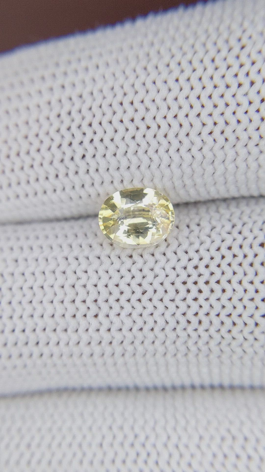 1.09 Ct. Yellow Sapphire from Ceylon (Sri Lanka) Size Video