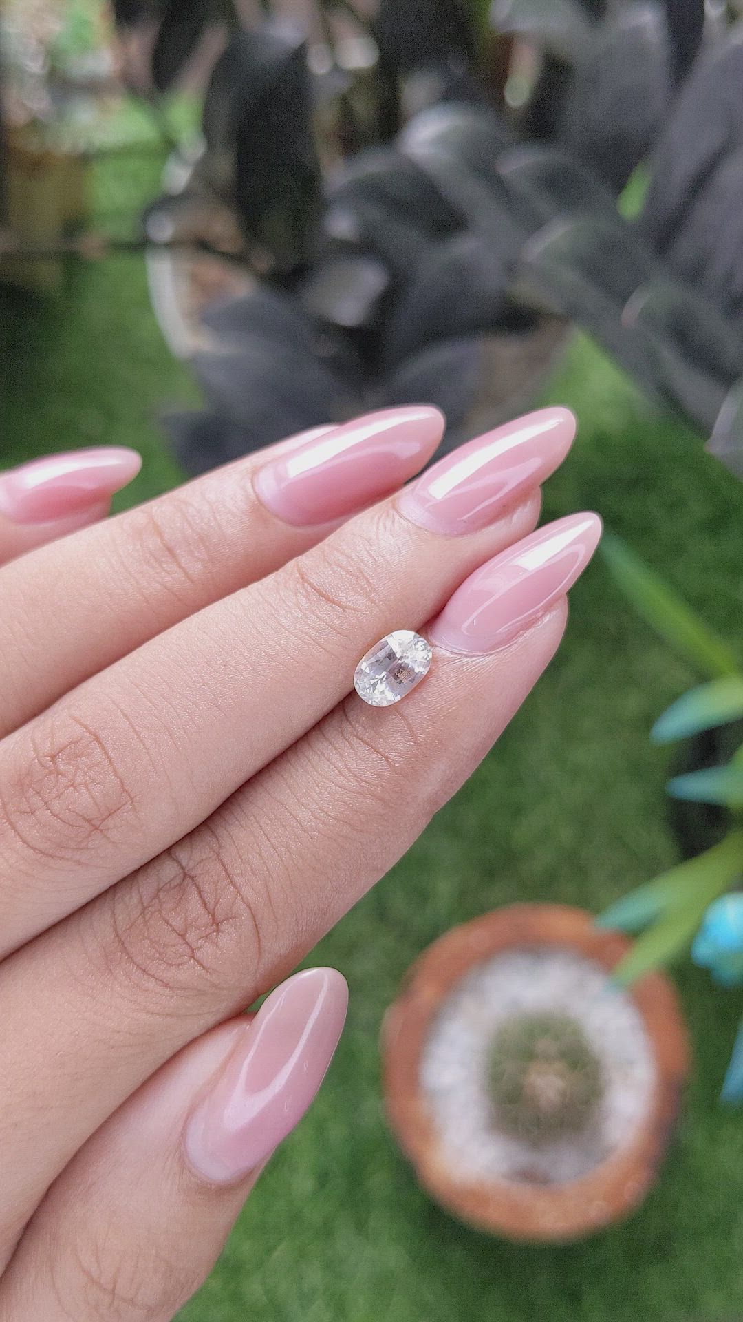 1.12 Ct. White Sapphire from Ceylon (Sri Lanka) Size Video