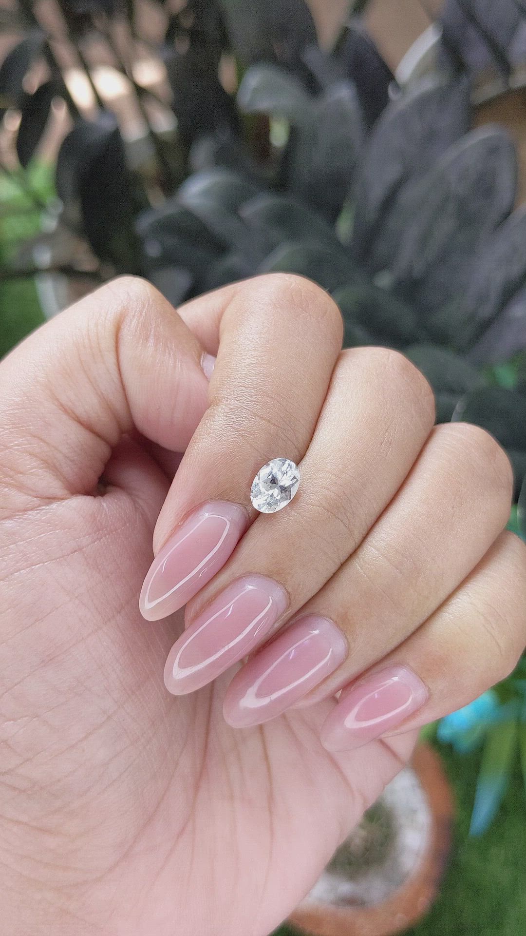 1.05 Ct. White Sapphire from Ceylon (Sri Lanka) Size Video