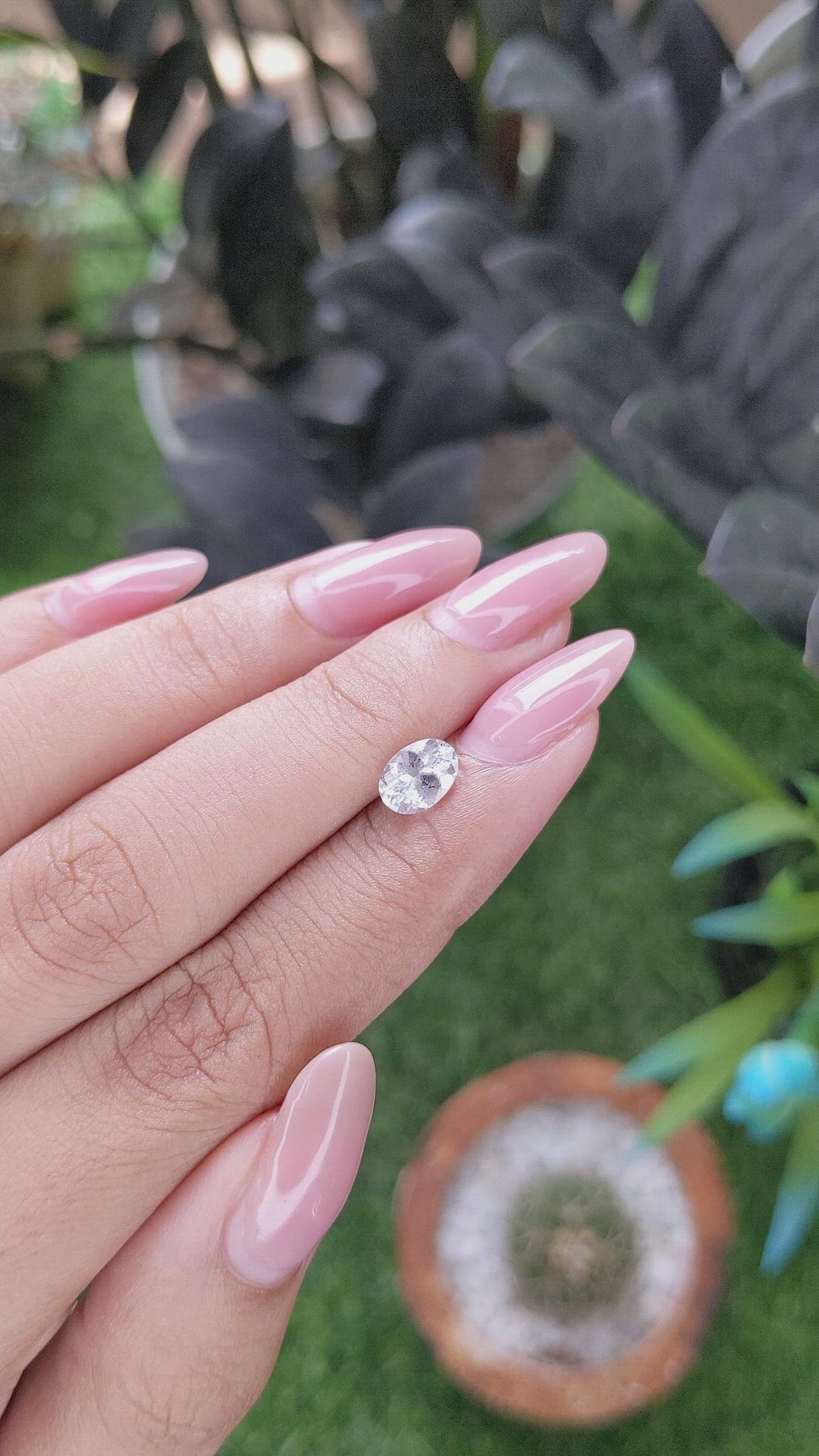 1.05 Ct. White Sapphire from Ceylon (Sri Lanka) Size Video