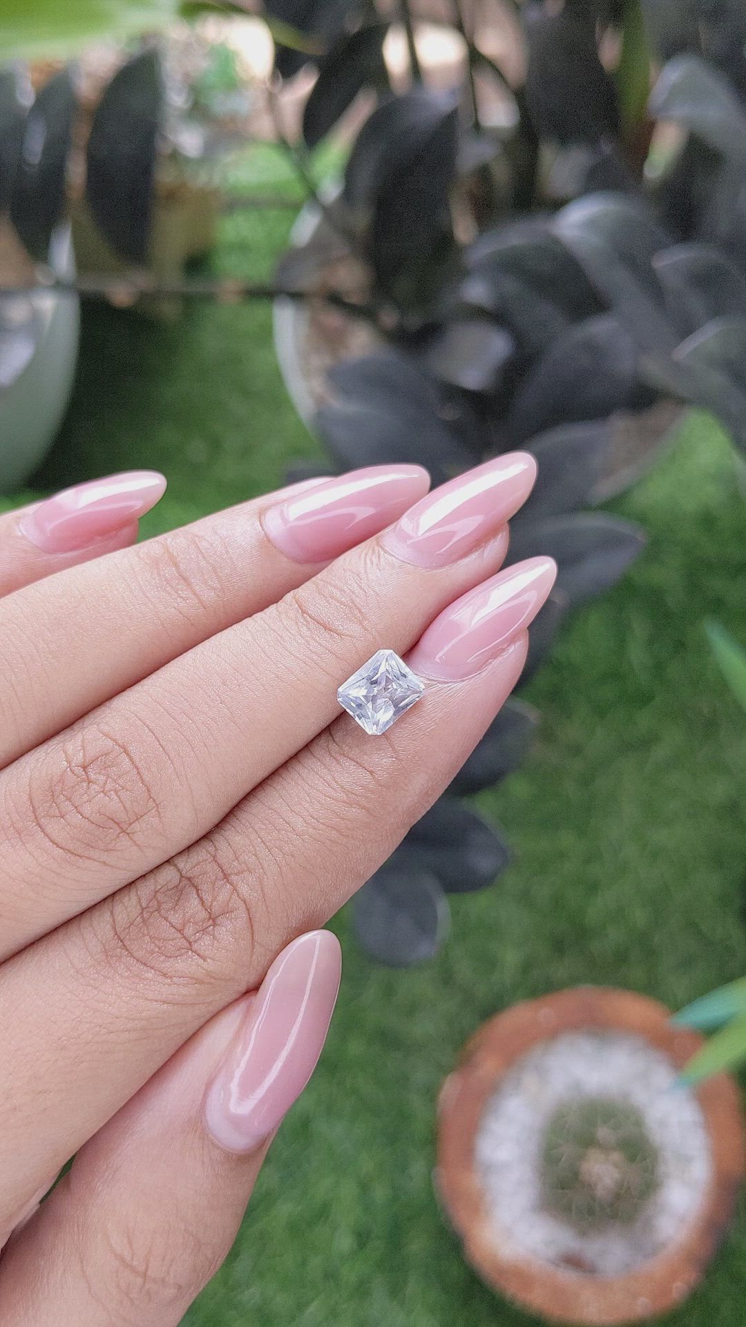 1.34 Ct. White Sapphire from Ceylon (Sri Lanka) Size Video