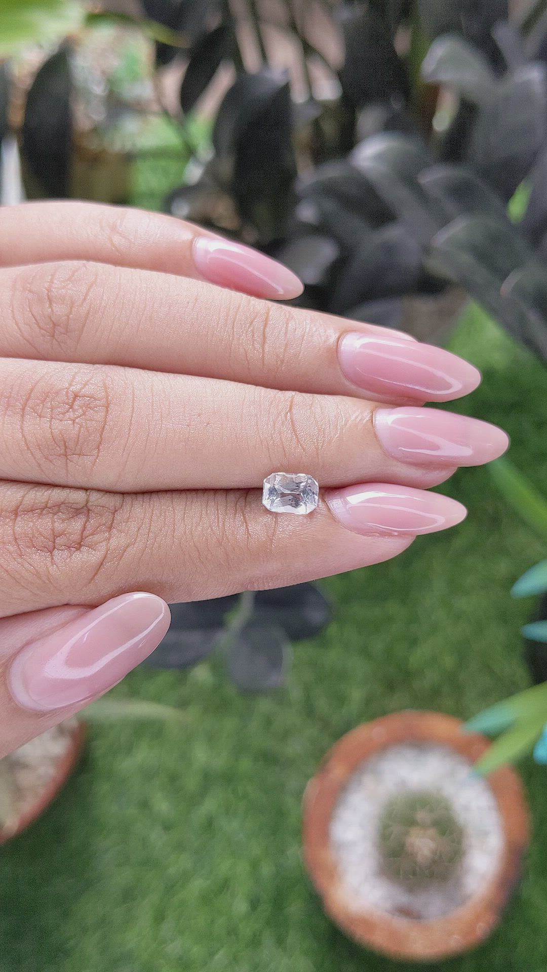 1.09 Ct. White Sapphire from Ceylon (Sri Lanka) Size Video