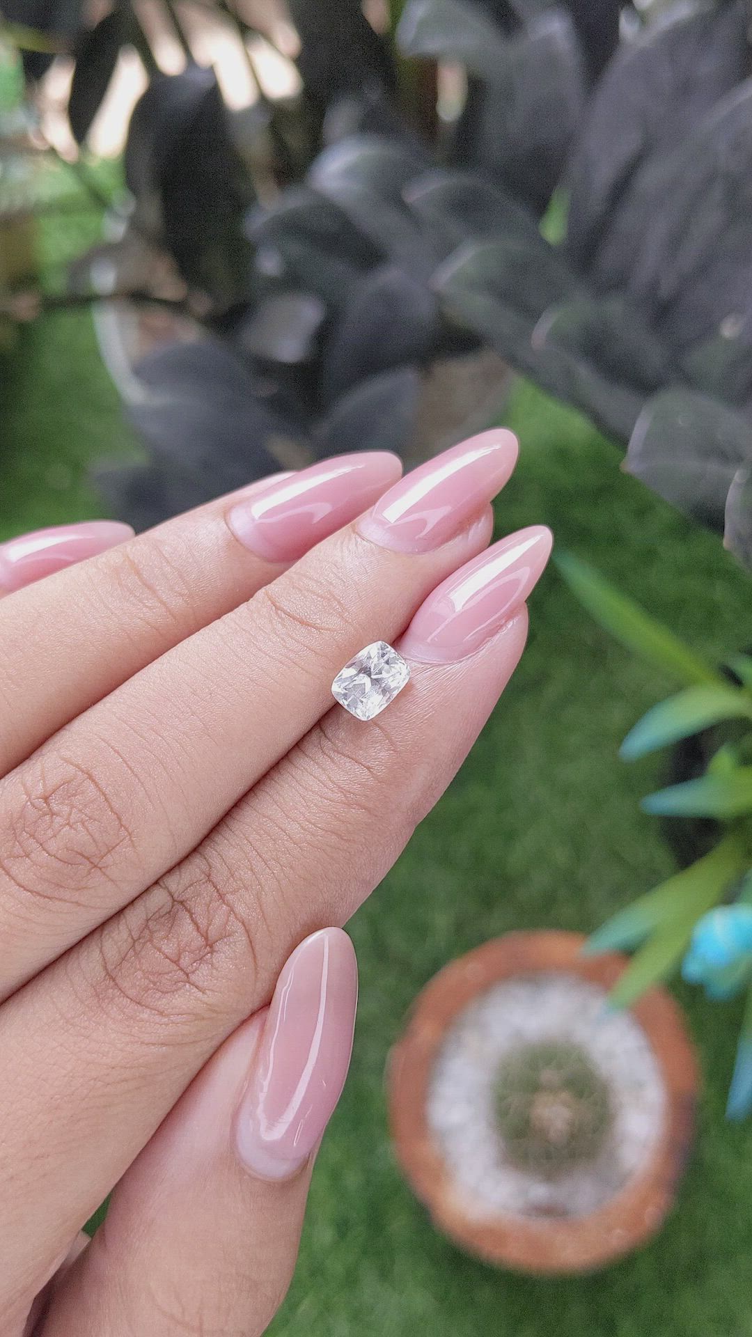 1.40 Ct. White Sapphire from Ceylon (Sri Lanka) Size Video