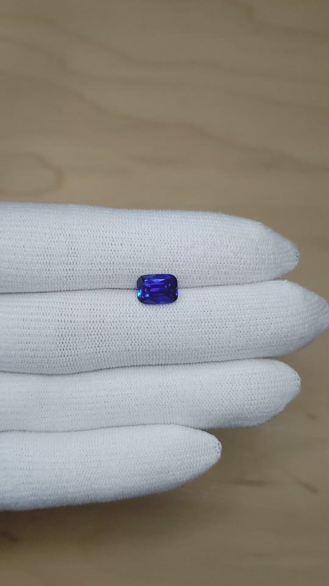 3.02 Ct. Blue Sapphire from Ceylon (Sri Lanka) Size Video