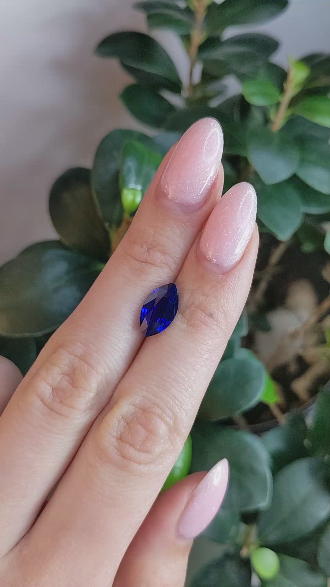 3.23 Ct. Blue Sapphire from Ceylon (Sri Lanka) Size Video
