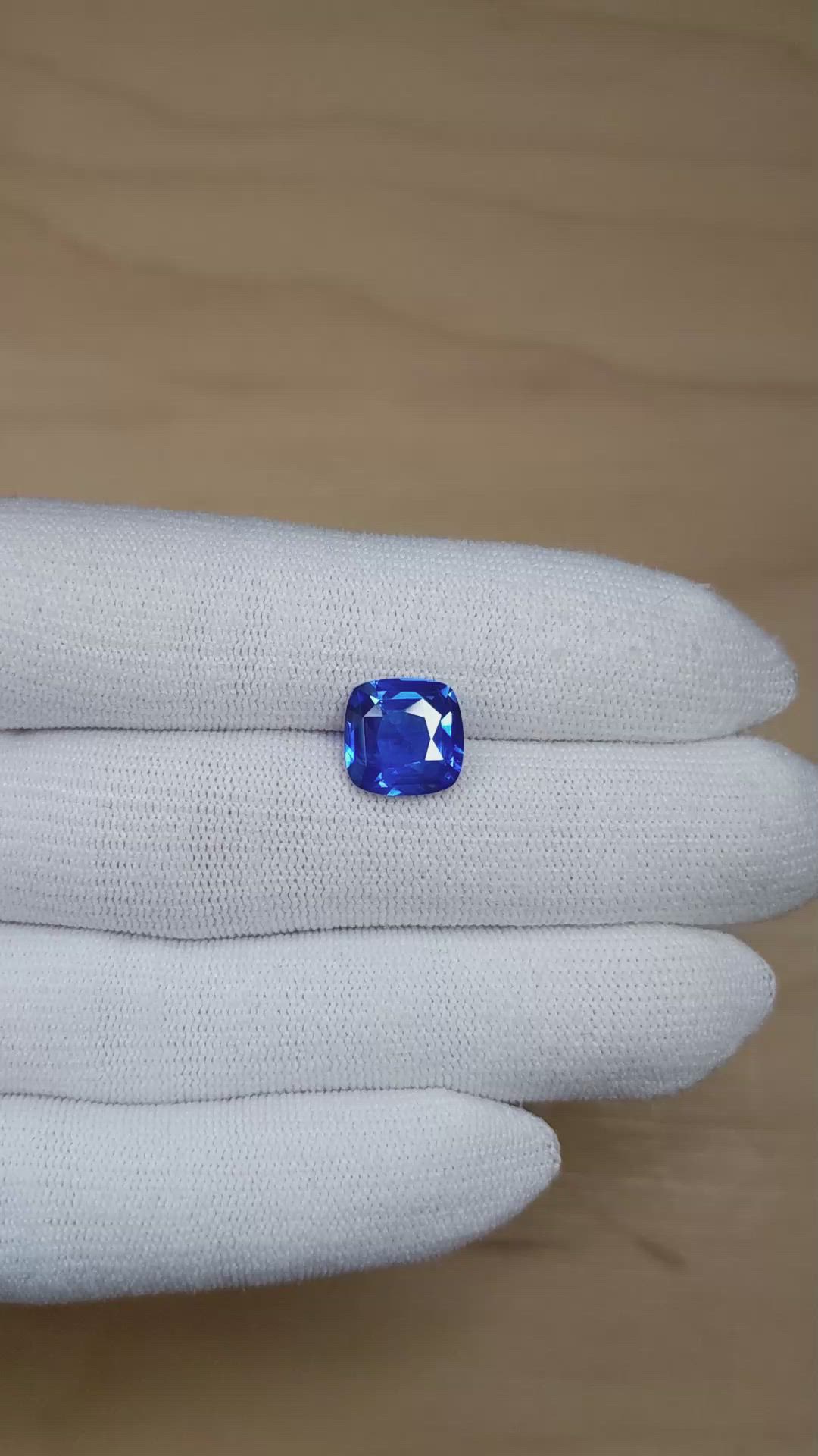 5.08 Ct. Blue Sapphire from Ceylon (Sri Lanka) Size Video