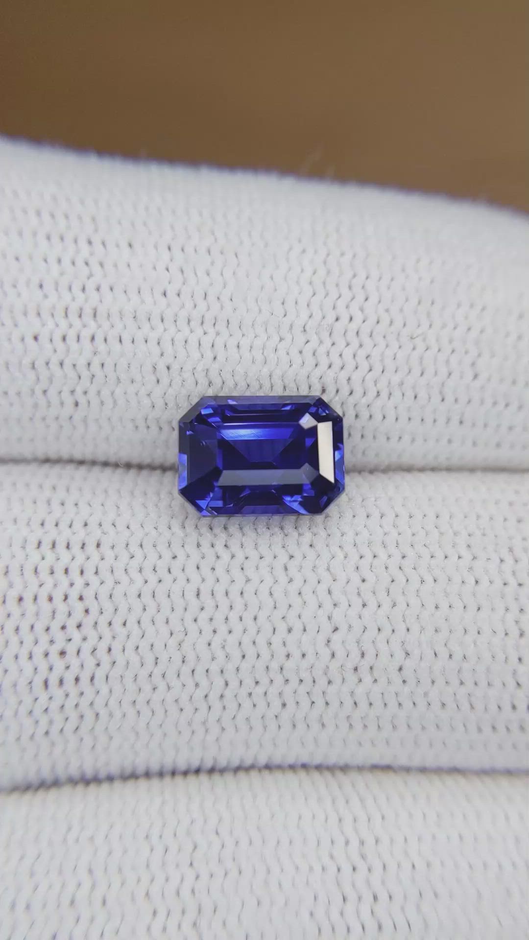 3.58 Ct. Blue Sapphire from Ceylon (Sri Lanka) Size Video