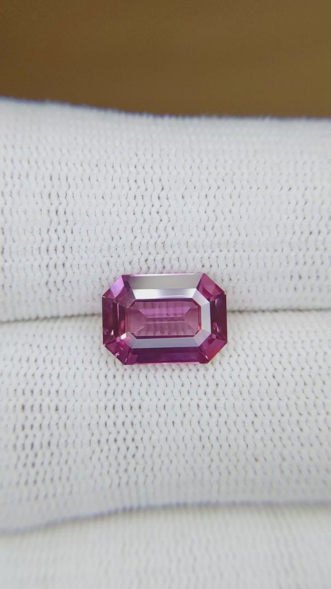 3.64 Ct. Pink Sapphire from Ceylon (Sri Lanka) Size Video
