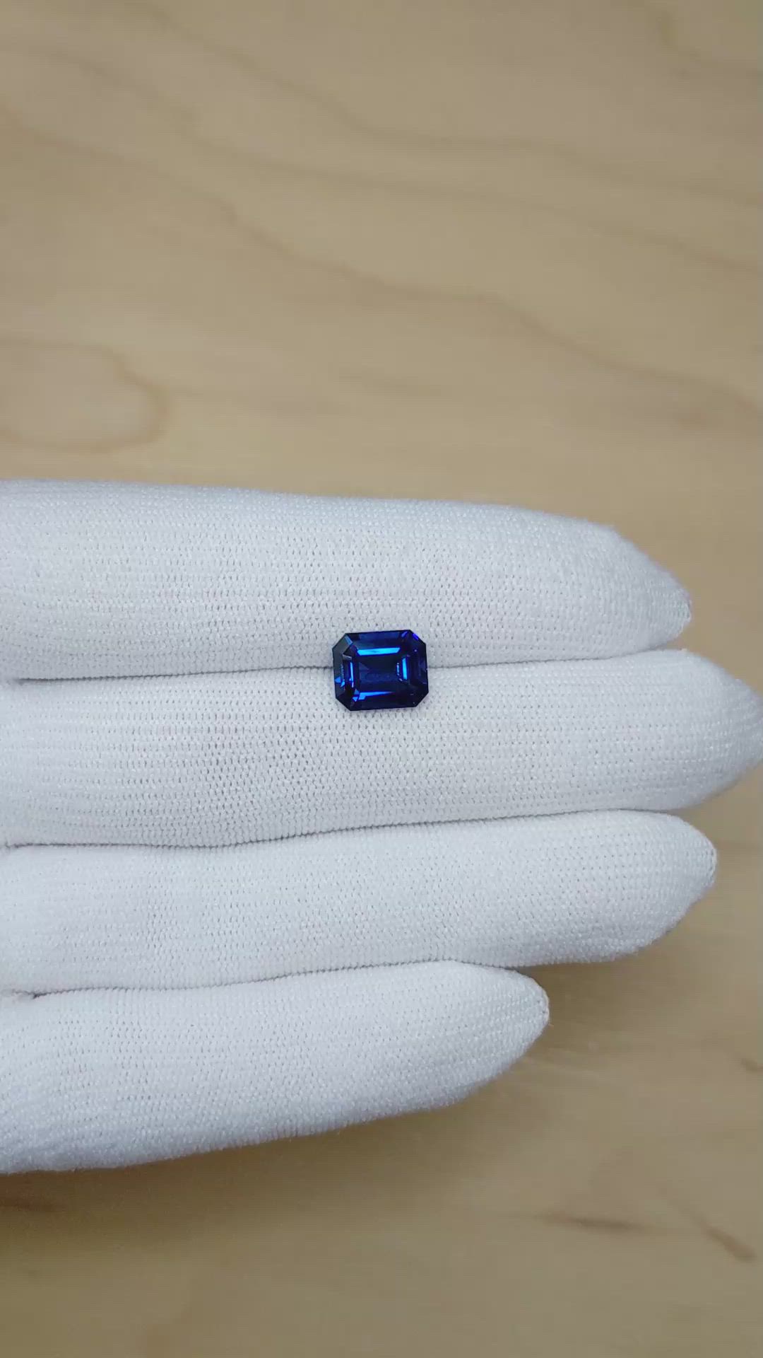 4.45 Ct. Blue Sapphire from Ceylon (Sri Lanka) Size Video