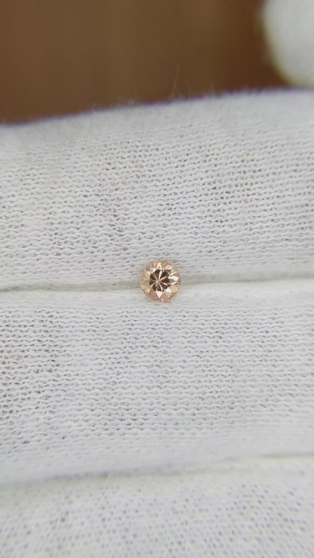 0.21 Ct. Padparadscha Sapphire from Ceylon (Sri Lanka) Size Video