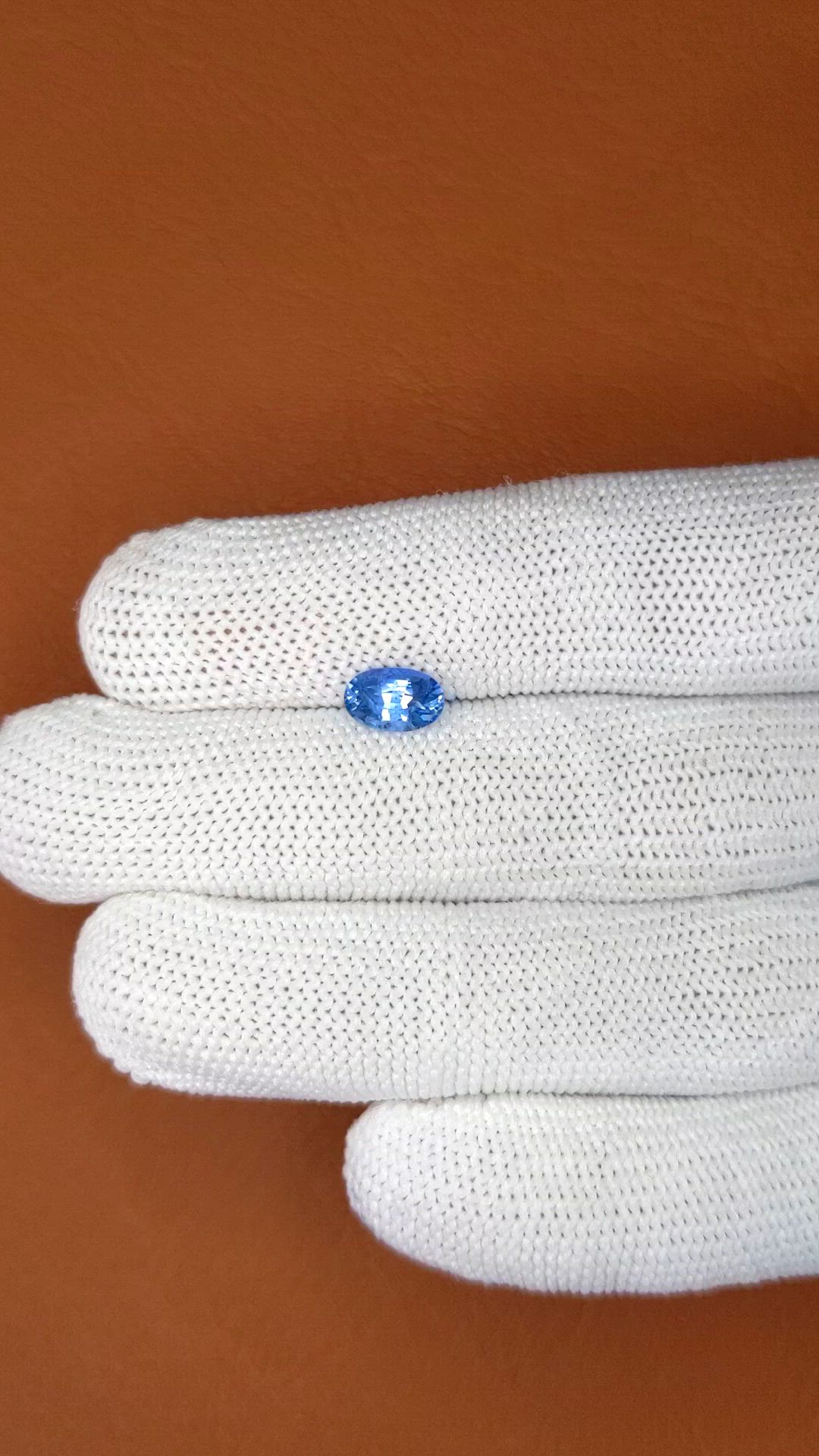 1.33 Ct. Blue Sapphire from Ceylon (Sri Lanka) Size Video