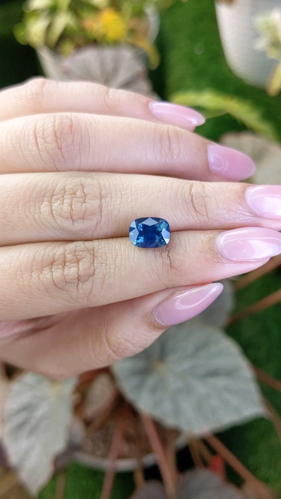 3.19 Ct. Greenish Blue Sapphire from Ceylon (Sri Lanka) Size Video