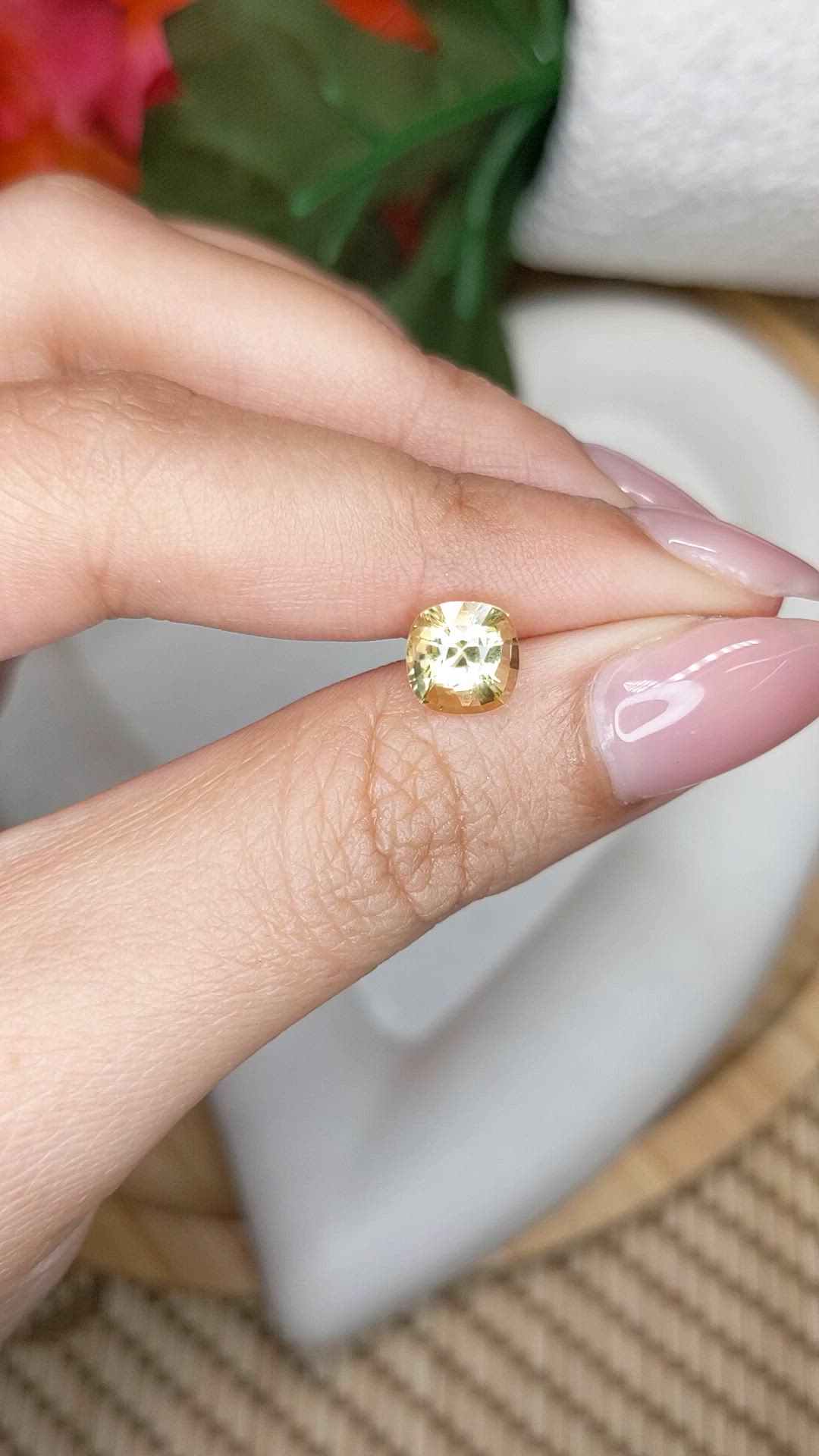 2.02 Ct. Yellow Sapphire from Ceylon (Sri Lanka) Size Video