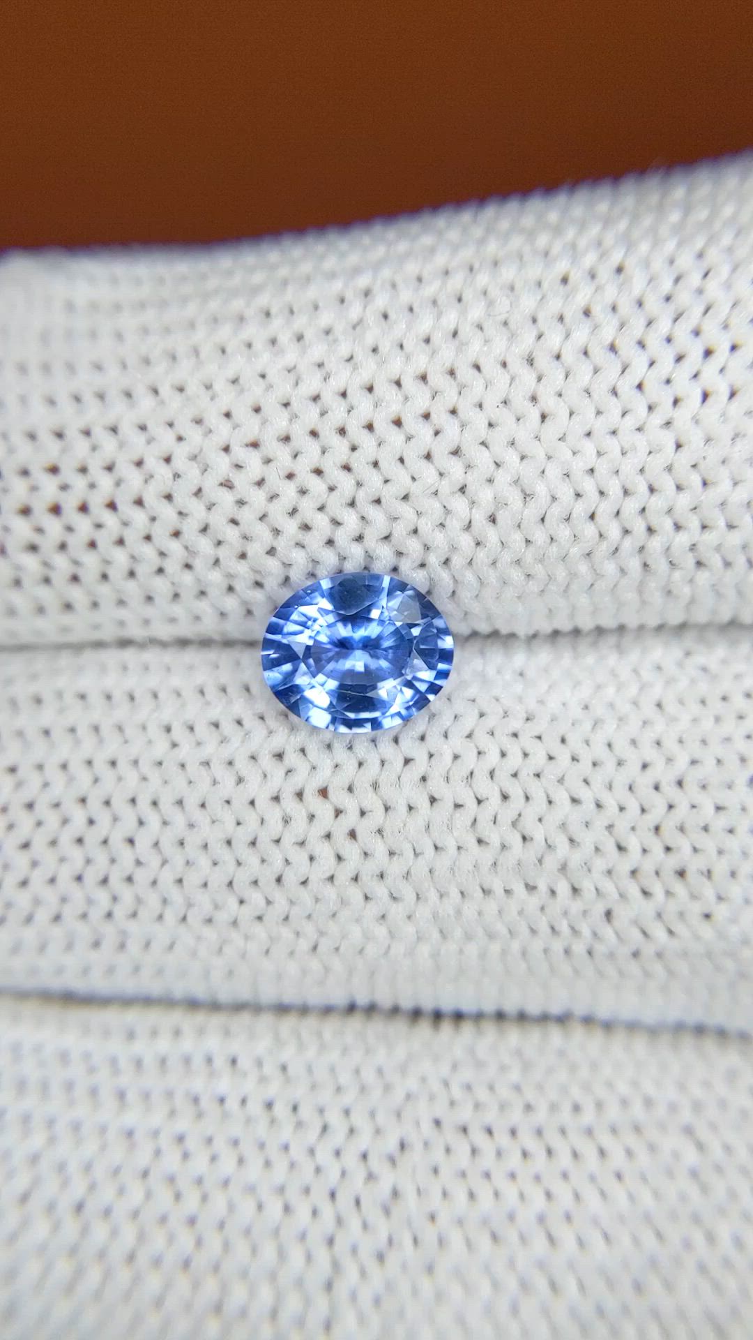 1.31 Ct. Blue Sapphire from Ceylon (Sri Lanka) Size Video