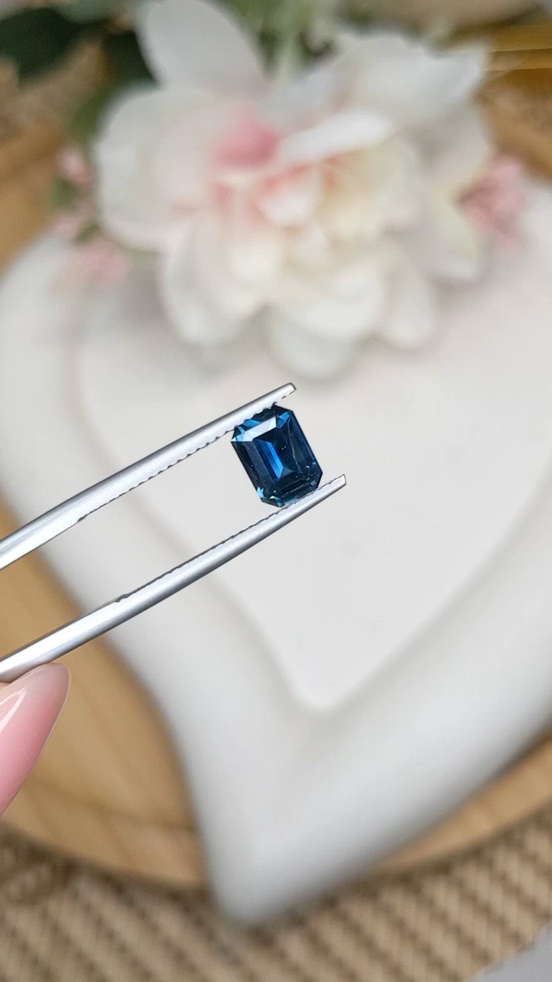 1.59 Ct. Greenish Blue Sapphire from Ceylon (Sri Lanka) Size Video