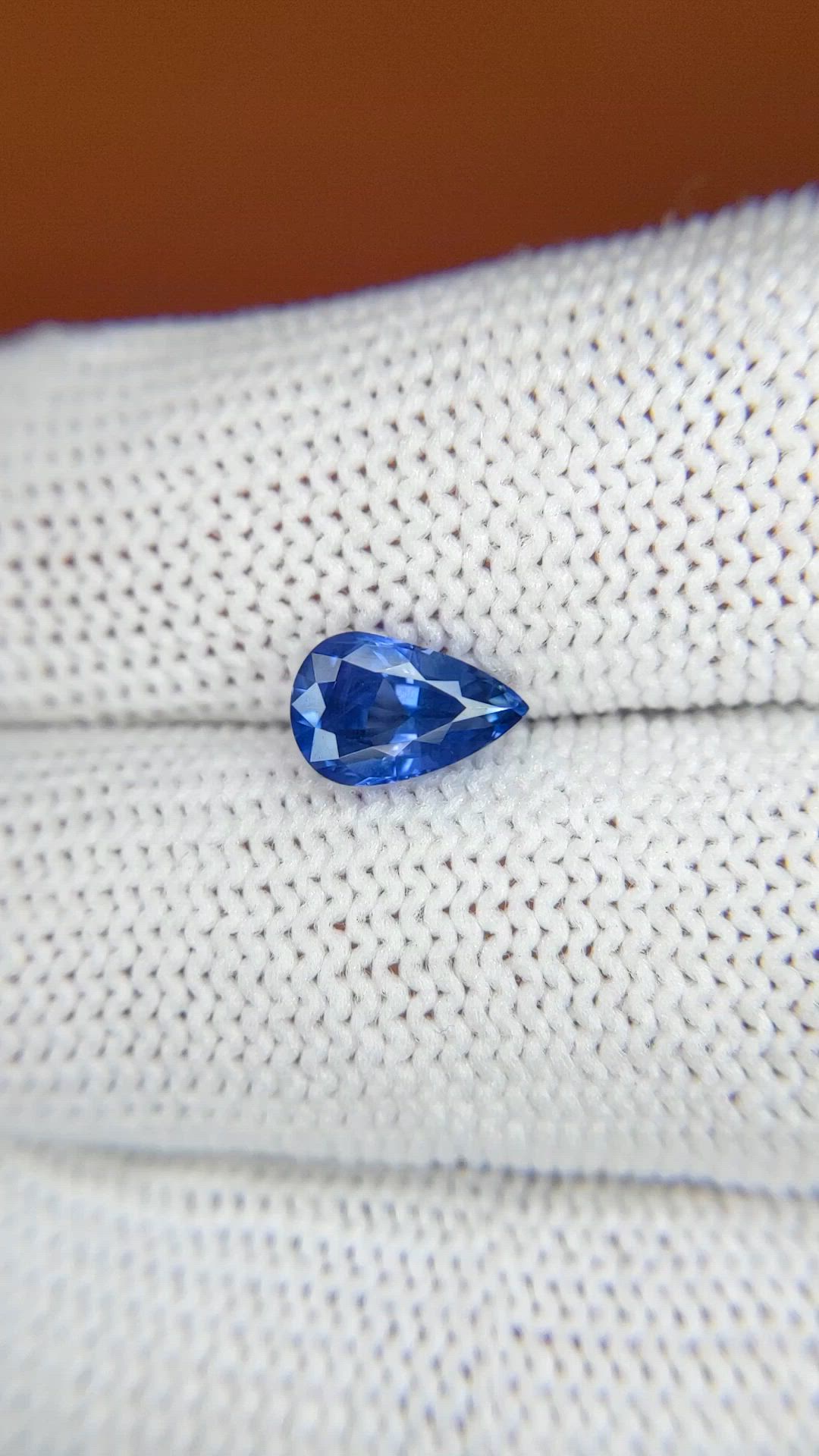 1.50 Ct. Blue Sapphire from Ceylon (Sri Lanka) Size Video