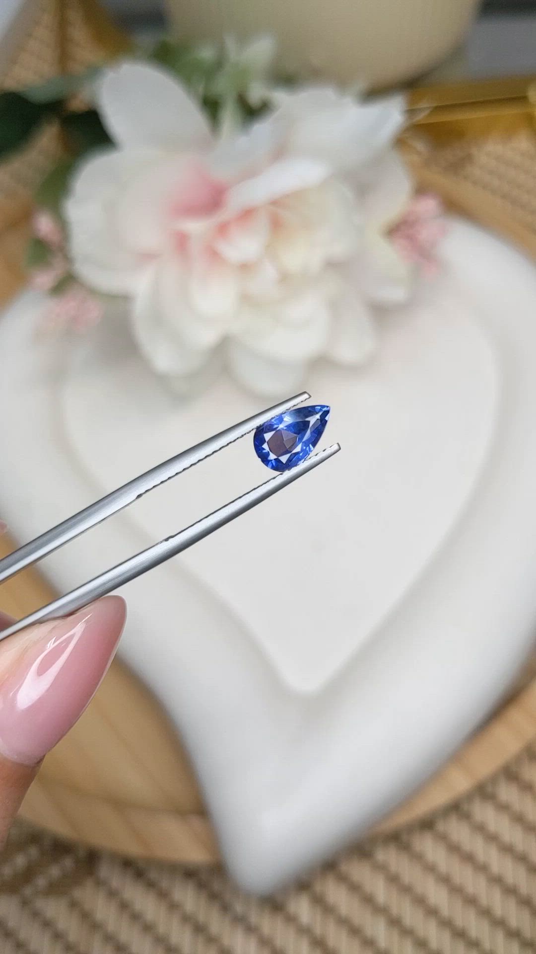 1.50 Ct. Blue Sapphire from Ceylon (Sri Lanka) Size Video
