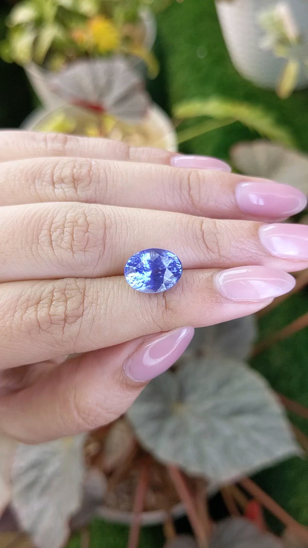 6.27 Ct. Blue Sapphire from Ceylon (Sri Lanka) Size Video