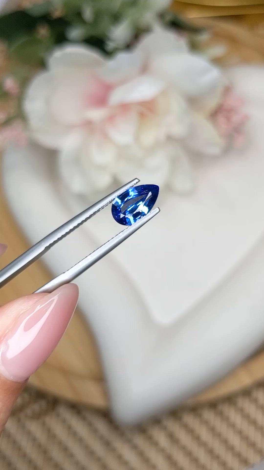 1.55 Ct. Blue Sapphire from Ceylon (Sri Lanka) Size Video