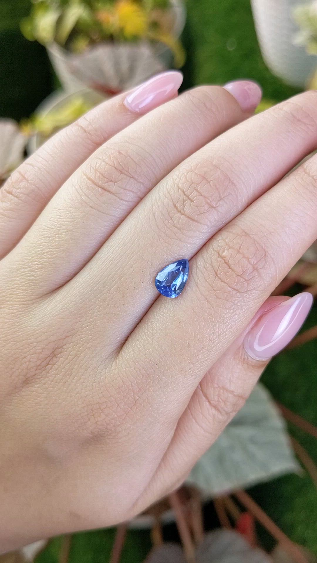 1.40 Ct. Blue Sapphire from Ceylon (Sri Lanka) Size Video