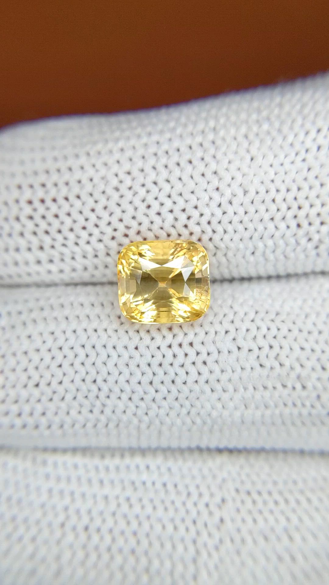 3.63 Ct. Yellow Sapphire from Ceylon (Sri Lanka) Size Video