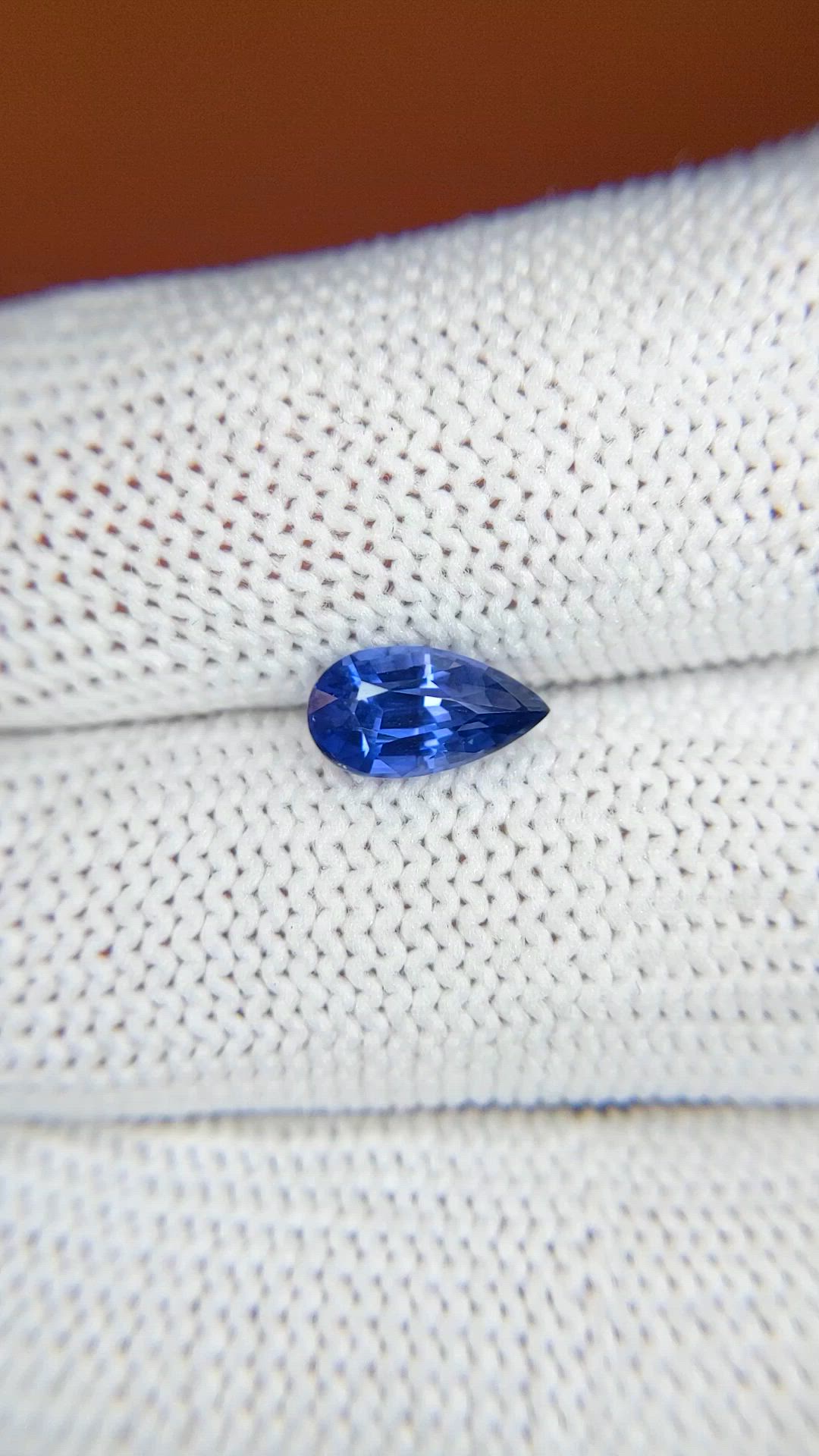 1.27 Ct. Blue Sapphire from Ceylon (Sri Lanka) Size Video