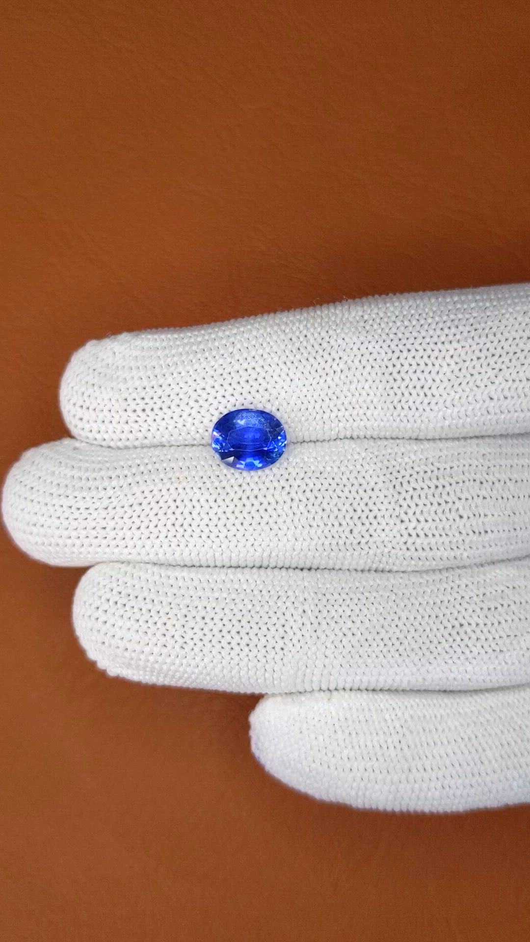 3.05 Ct. Blue Sapphire from Ceylon (Sri Lanka) Size Video