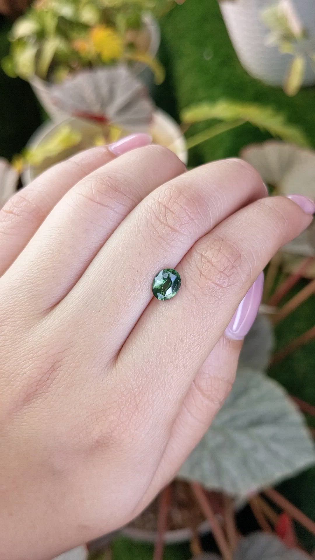 1.39 Ct. Green Sapphire from Ceylon (Sri Lanka) Size Video