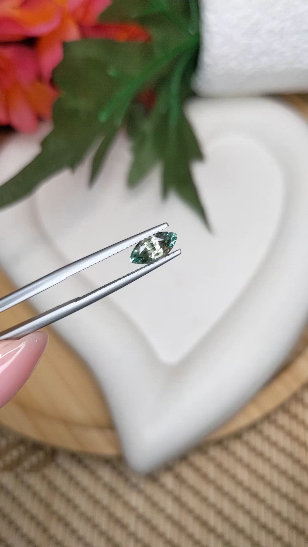 1.37 Ct. Yellowish Green Sapphire from Ceylon (Sri Lanka) Size Video