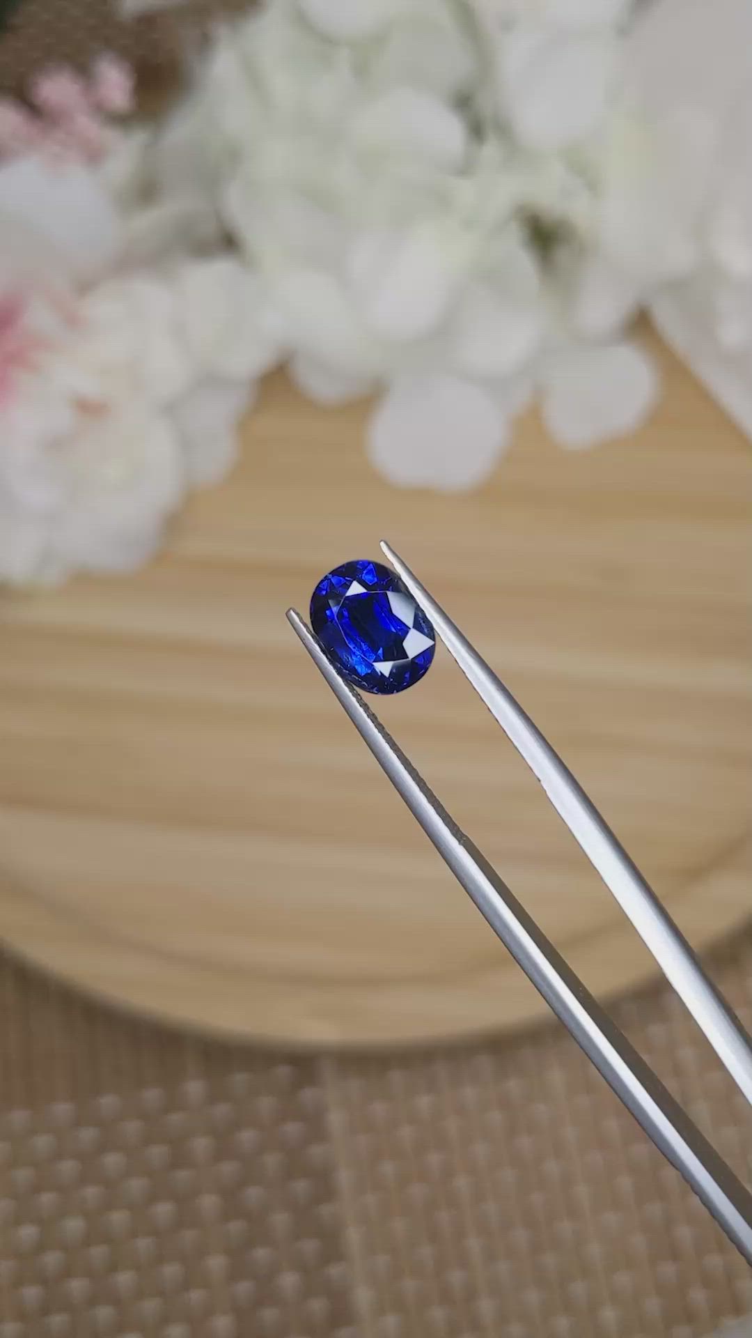 3.54 Ct. Blue Sapphire from Ceylon (Sri Lanka) Size Video