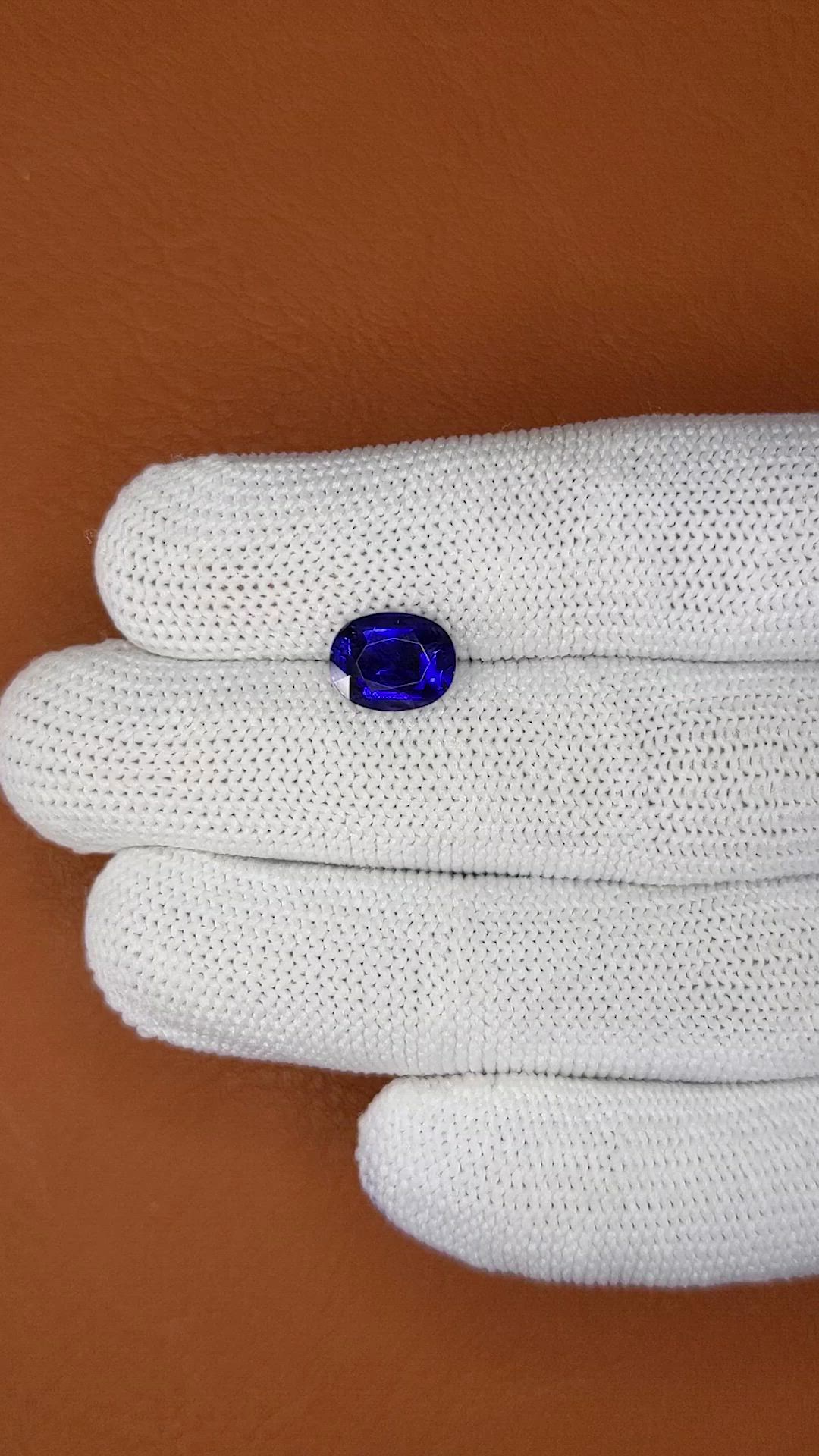 3.54 Ct. Blue Sapphire from Ceylon (Sri Lanka) Size Video
