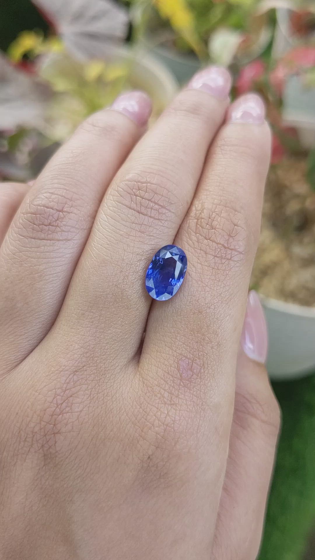 4.13 Ct. Blue Sapphire from Ceylon (Sri Lanka) Size Video
