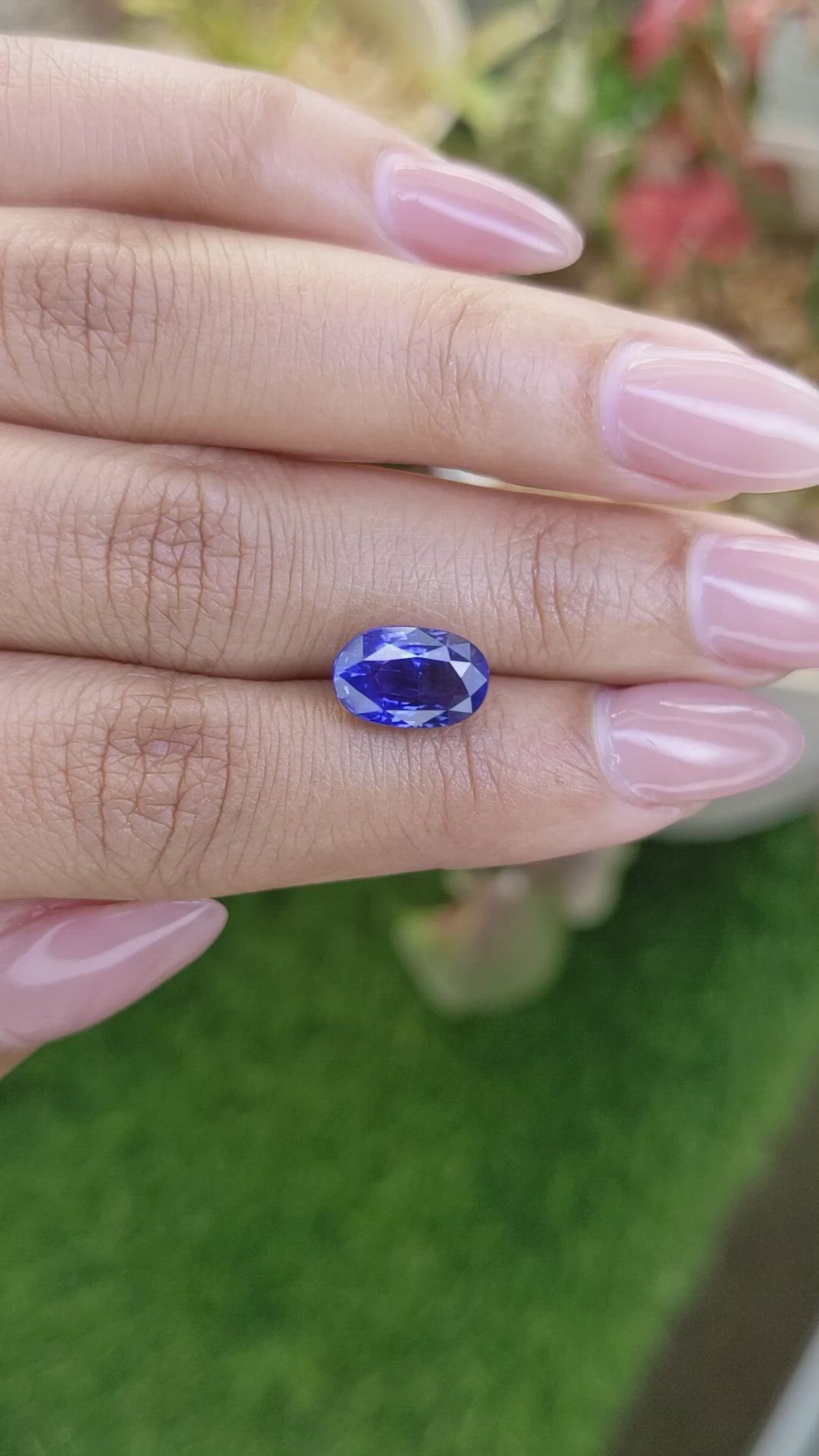 4.13 Ct. Blue Sapphire from Ceylon (Sri Lanka) Size Video
