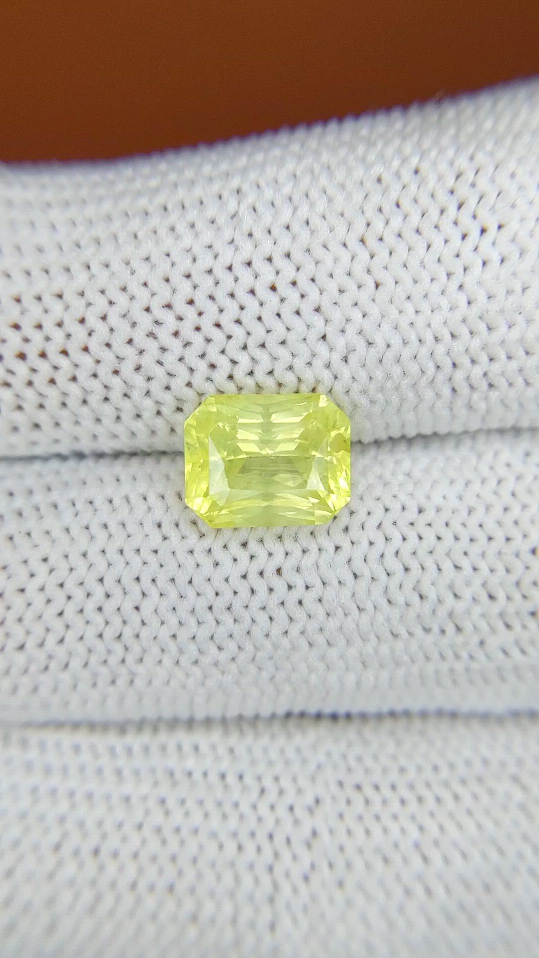 3.04 Ct. Yellow Sapphire from Ceylon (Sri Lanka) Size Video
