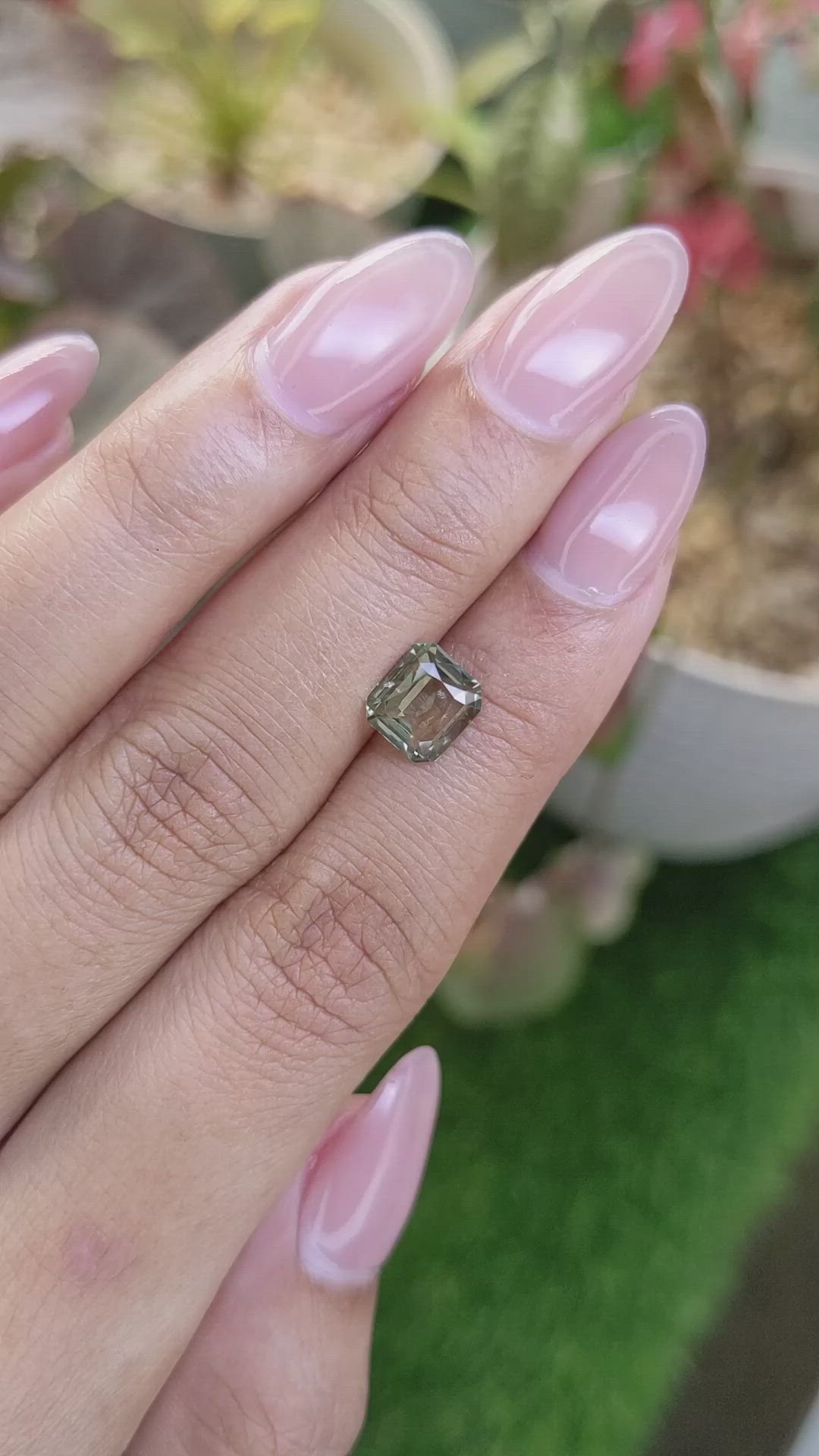1.66 Ct. Green Sapphire from Ceylon (Sri Lanka) Size Video