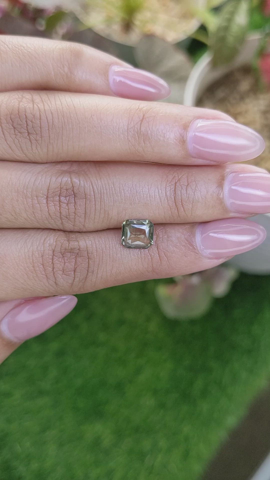 1.66 Ct. Green Sapphire from Ceylon (Sri Lanka) Size Video